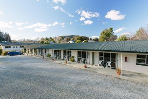 Alojamiento - Alpine Motel