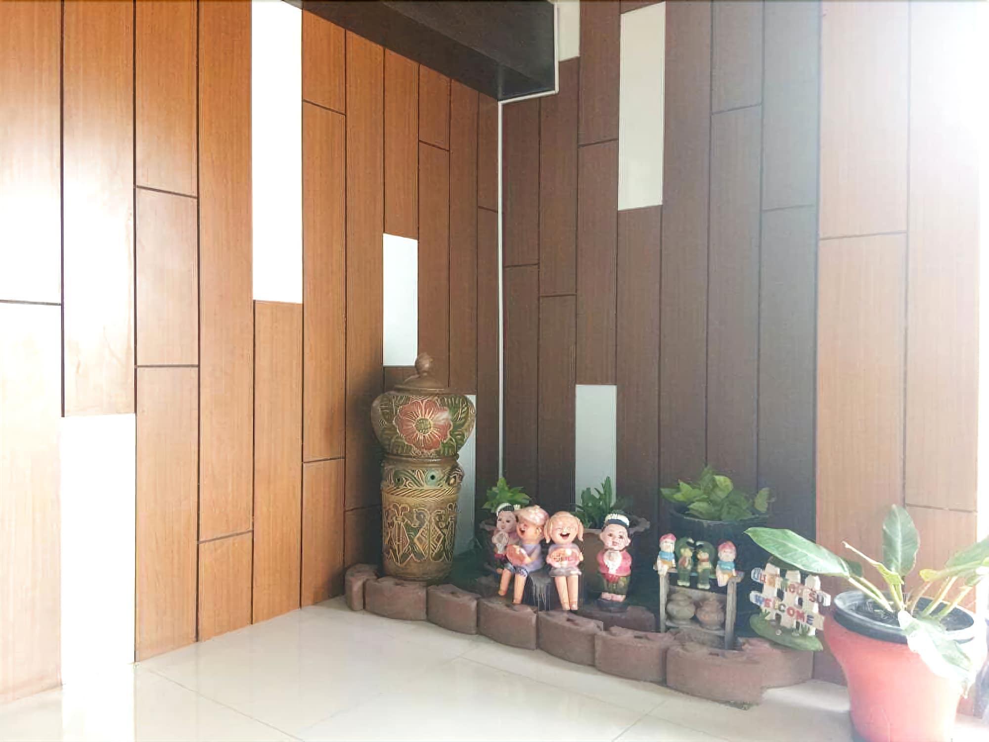 Vista Lobby KM Kwanphayao Hotel