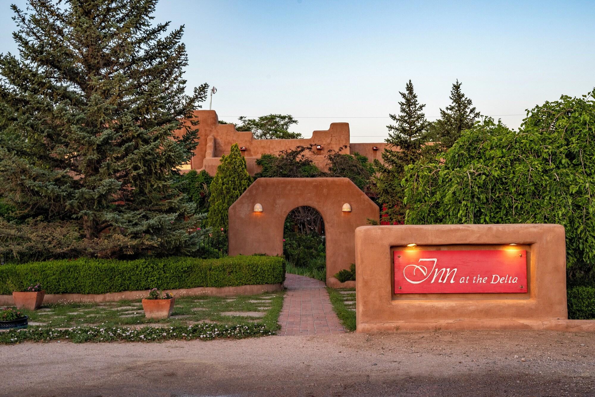Varios The Inn at the Delta