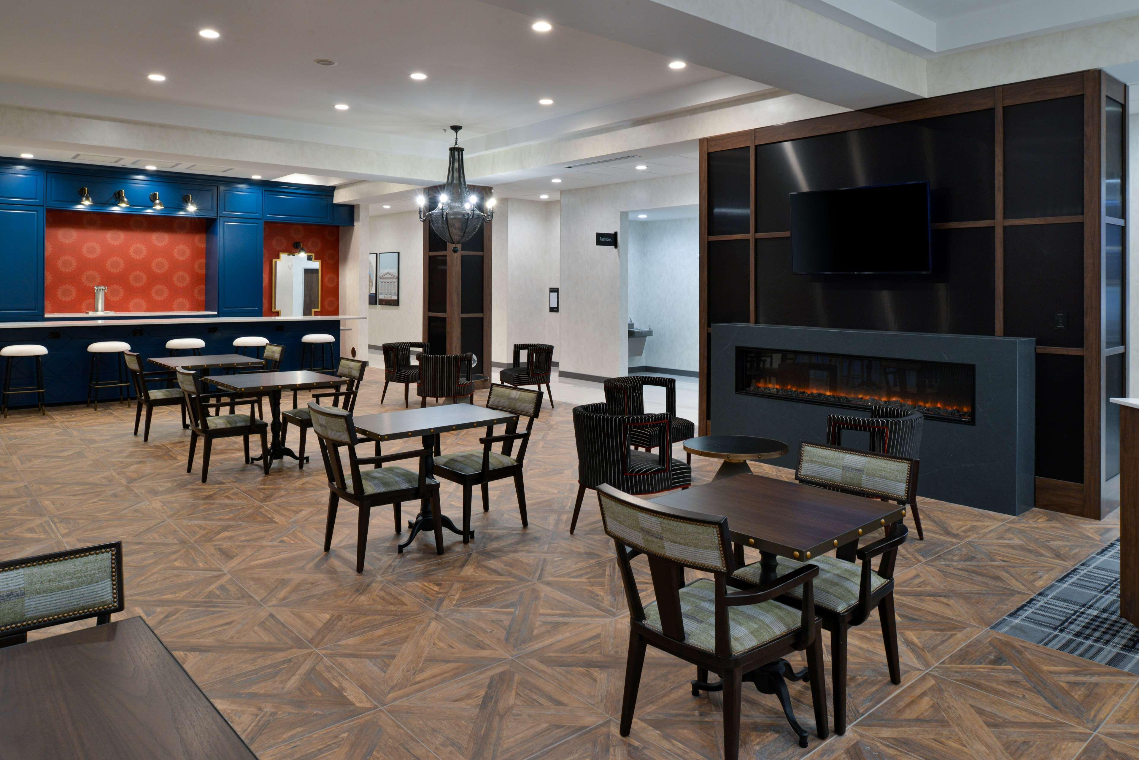 Restaurant Hampton Inn & Suites Greensboro Downtown