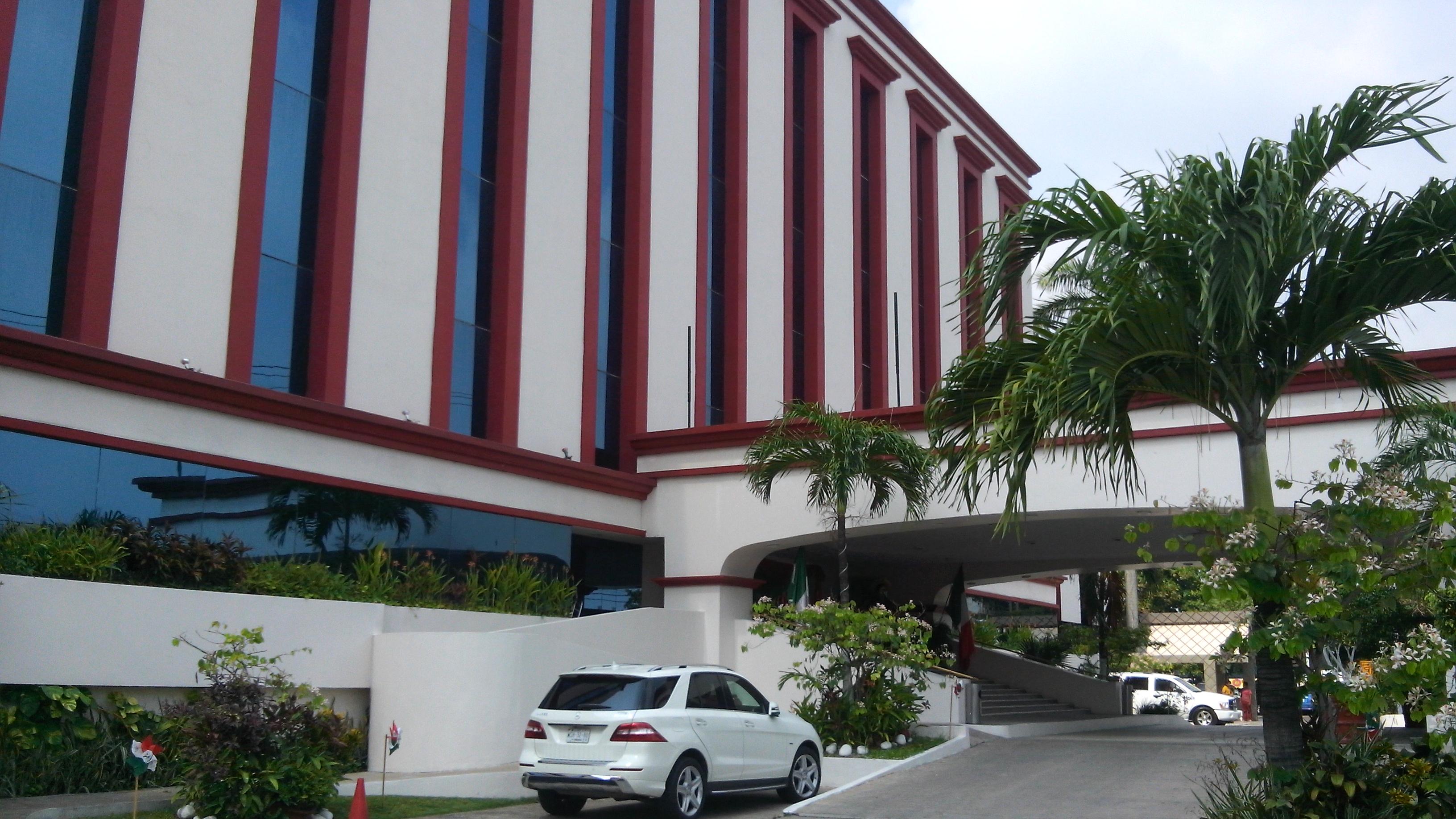 Vista Exterior Hotel Maya Tabasco