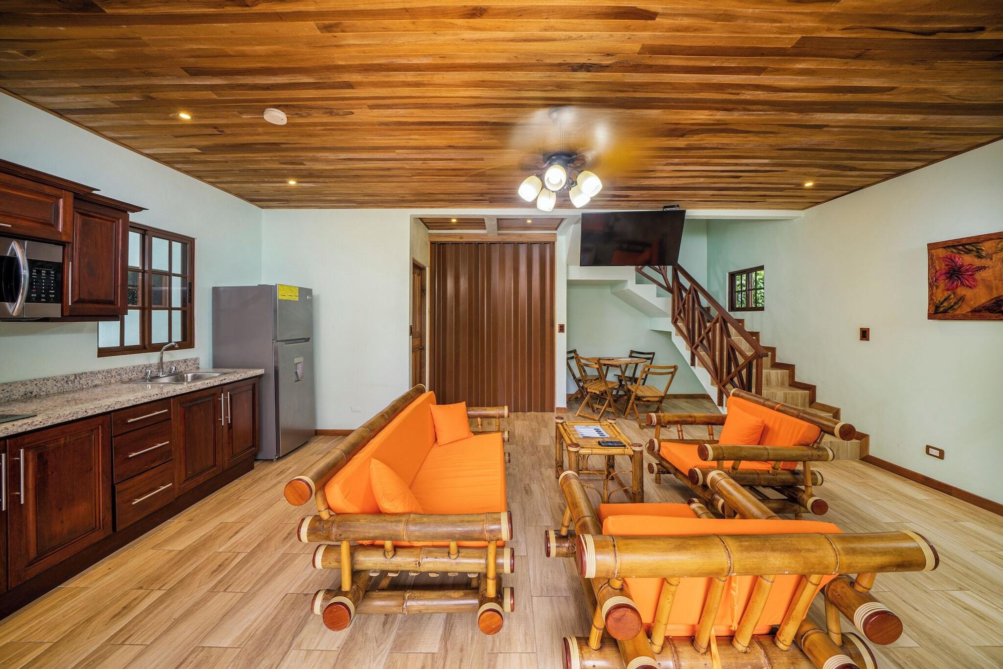 Comodidades del Alojamiento Beachfront Bungalows Hotel