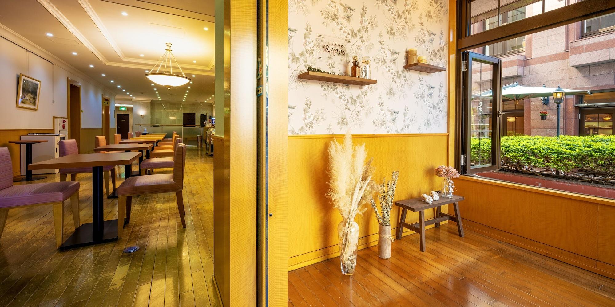 Bar/Salón Hotel Ace Morioka