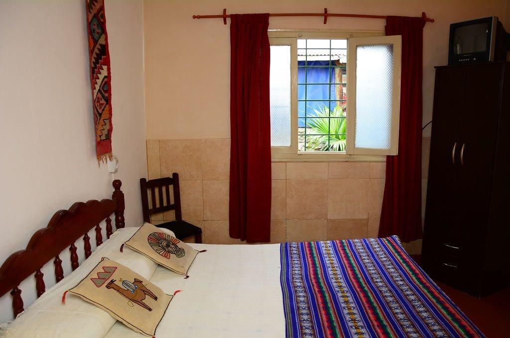 Varios Hostal Yatasto