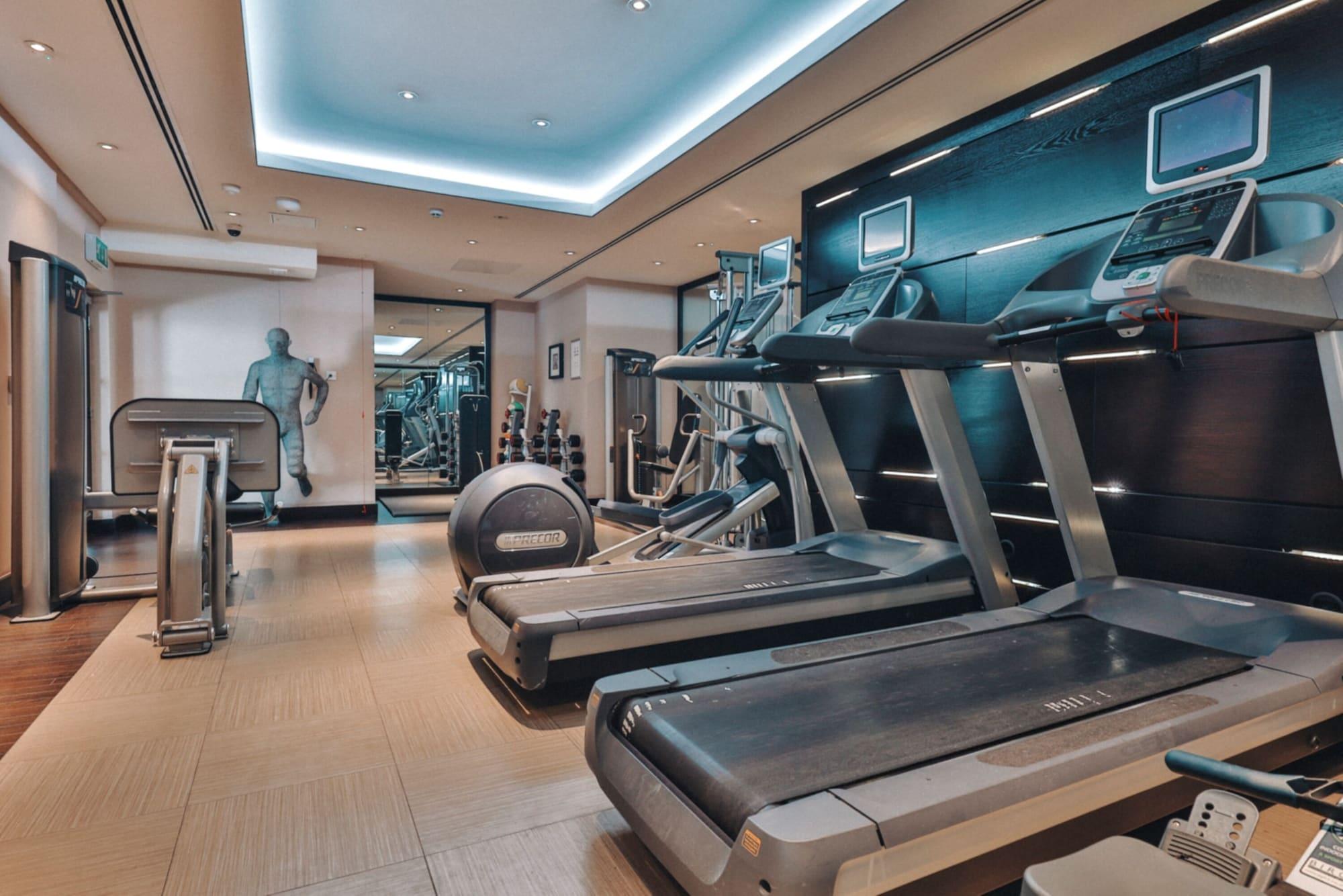 Gimnasio The Clermont London, Victoria