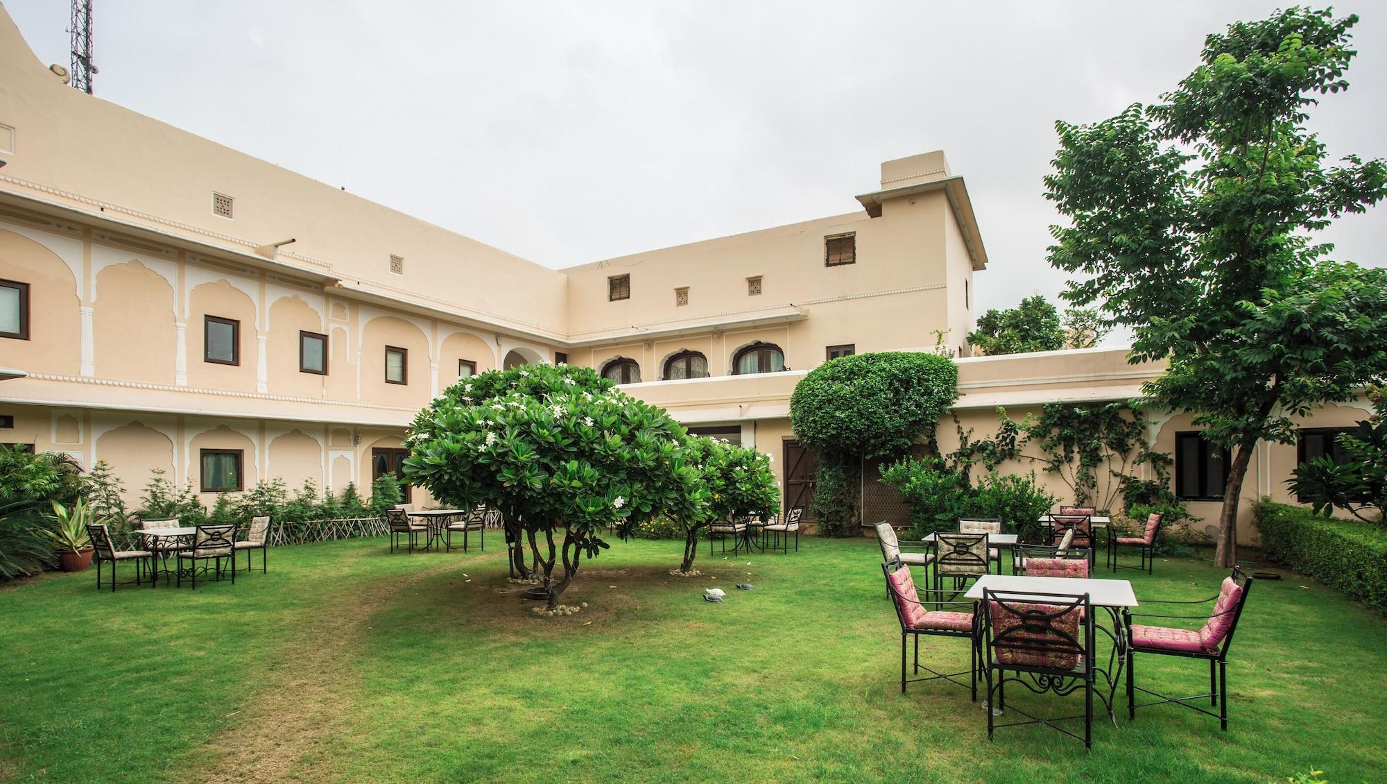 Vista Exterior Royal Heritage Haveli - By Leisure Hotels