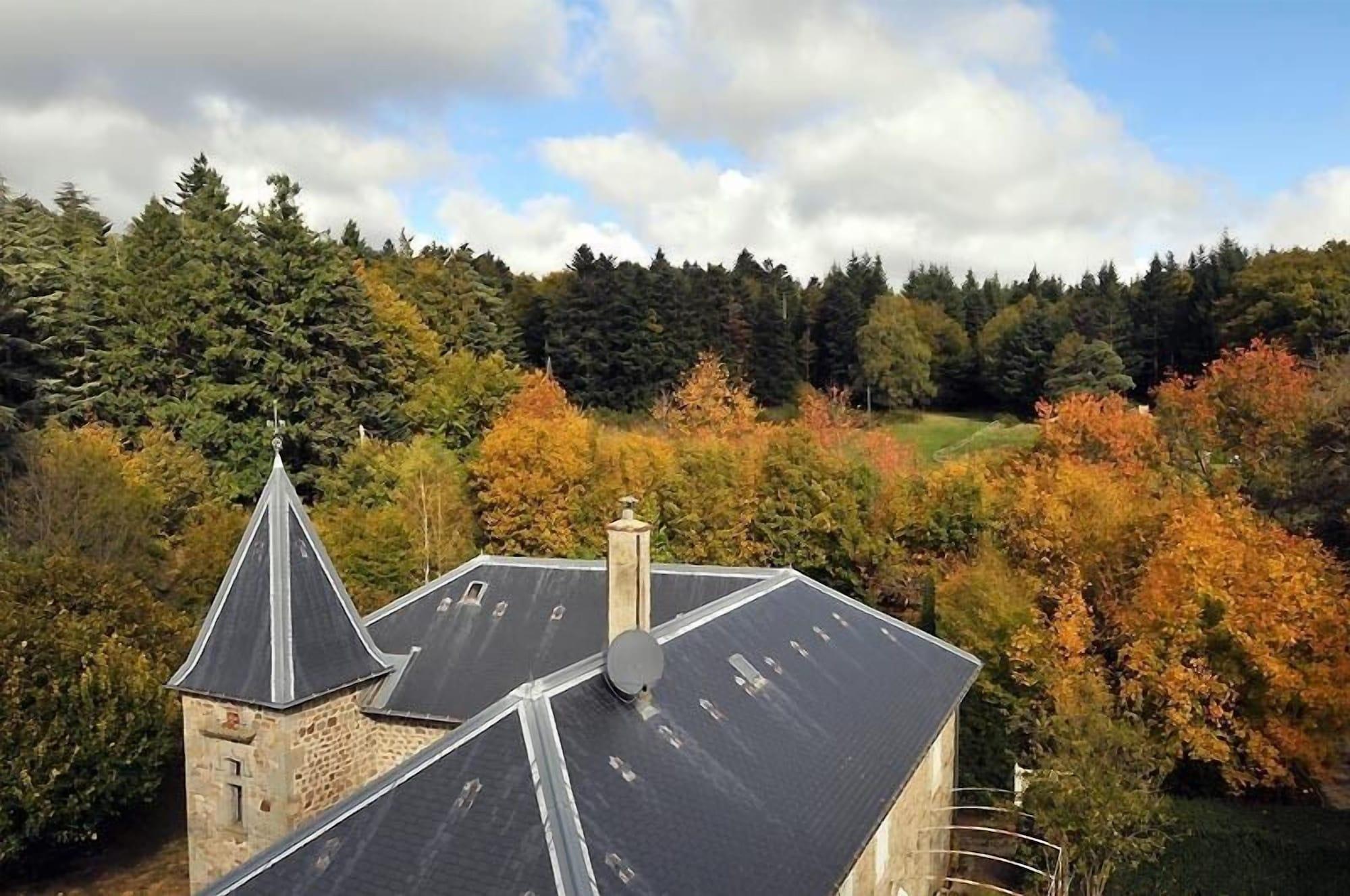 Vista Exterior Chateau des Faugs