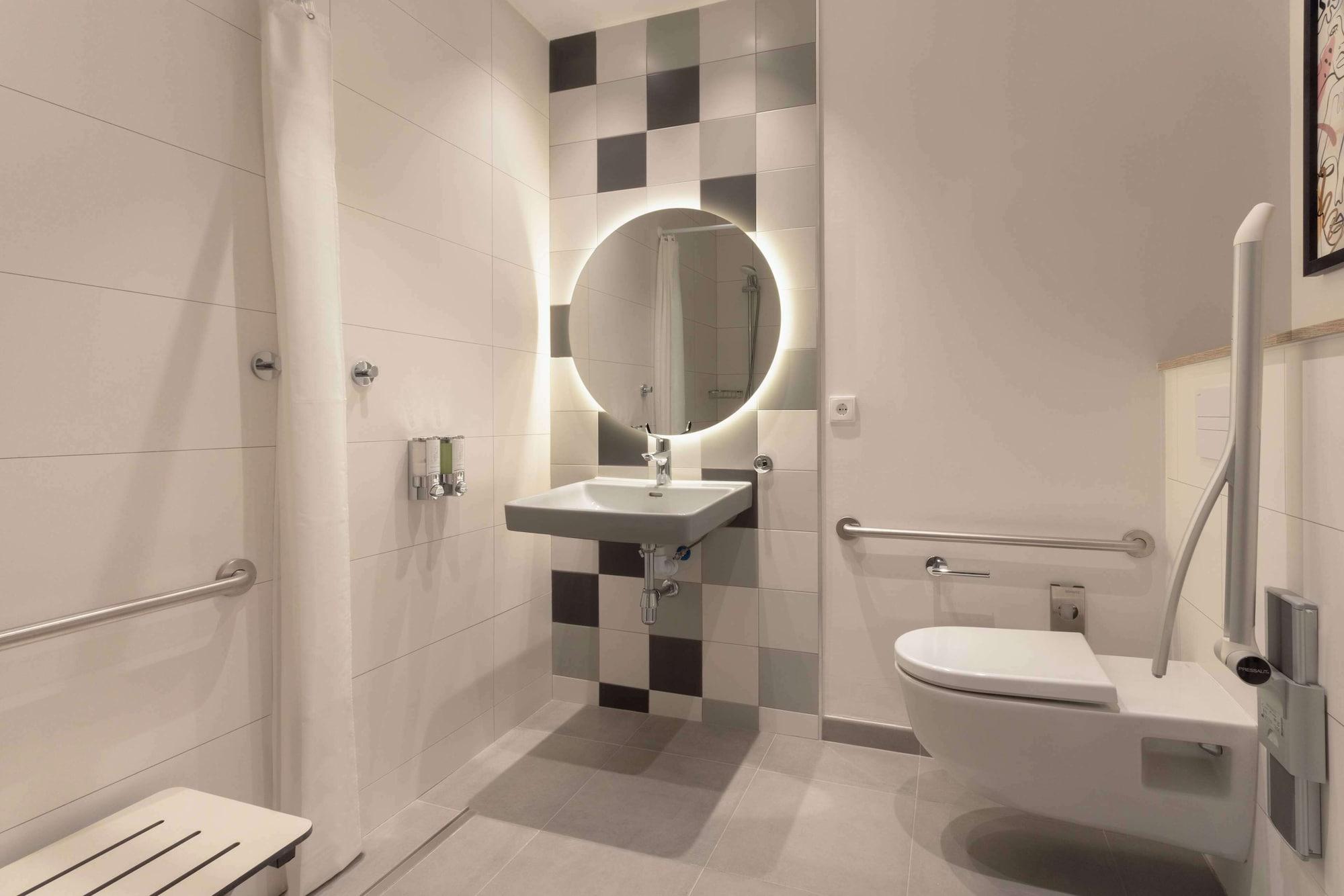 Equipamiento de Habitación Hampton By Hilton Malaga Martiricos