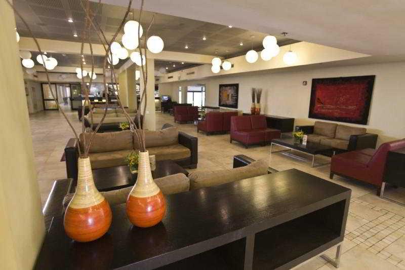 Vista Lobby C Neve Ilan Hotel
