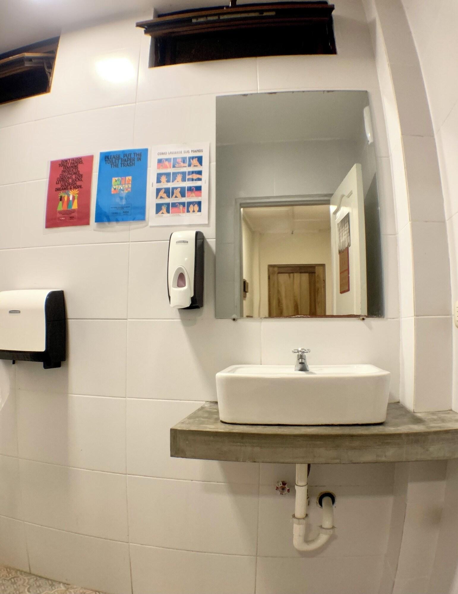 Equipamiento de Habitación Hotel Montañita