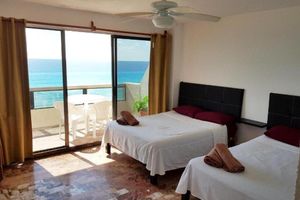 Alquiler Vacacional - Villas Marlin Renovated Beach and Ocean Front 2 Bed, 2 Bath, 2 Story Penthouse