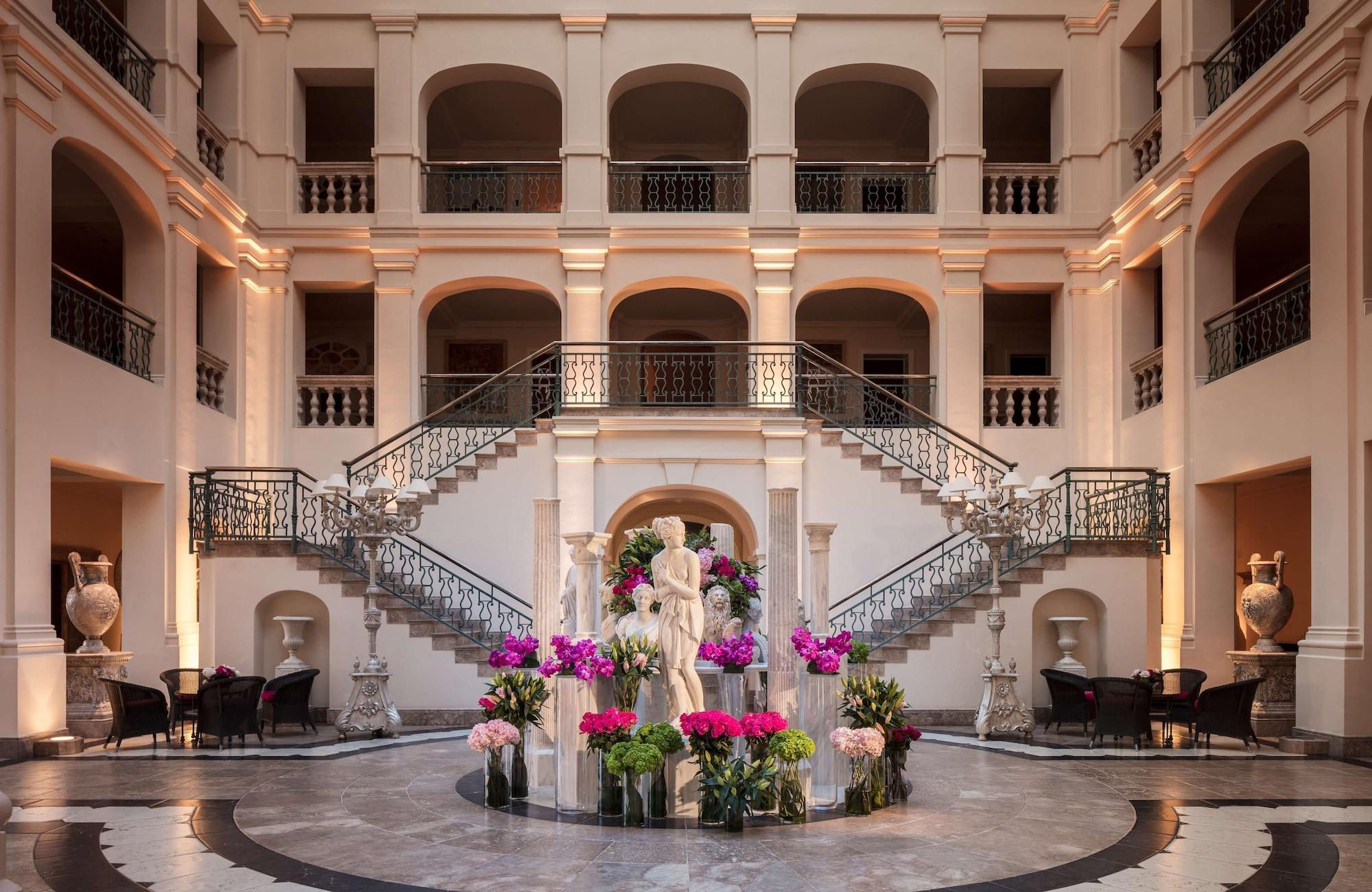 Vista Lobby Anantara Villas & Suites Marbella Benahavis