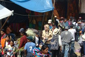 Actividad - Mercado de Chichicastenango y visita panorámica al lago de Atitlán
