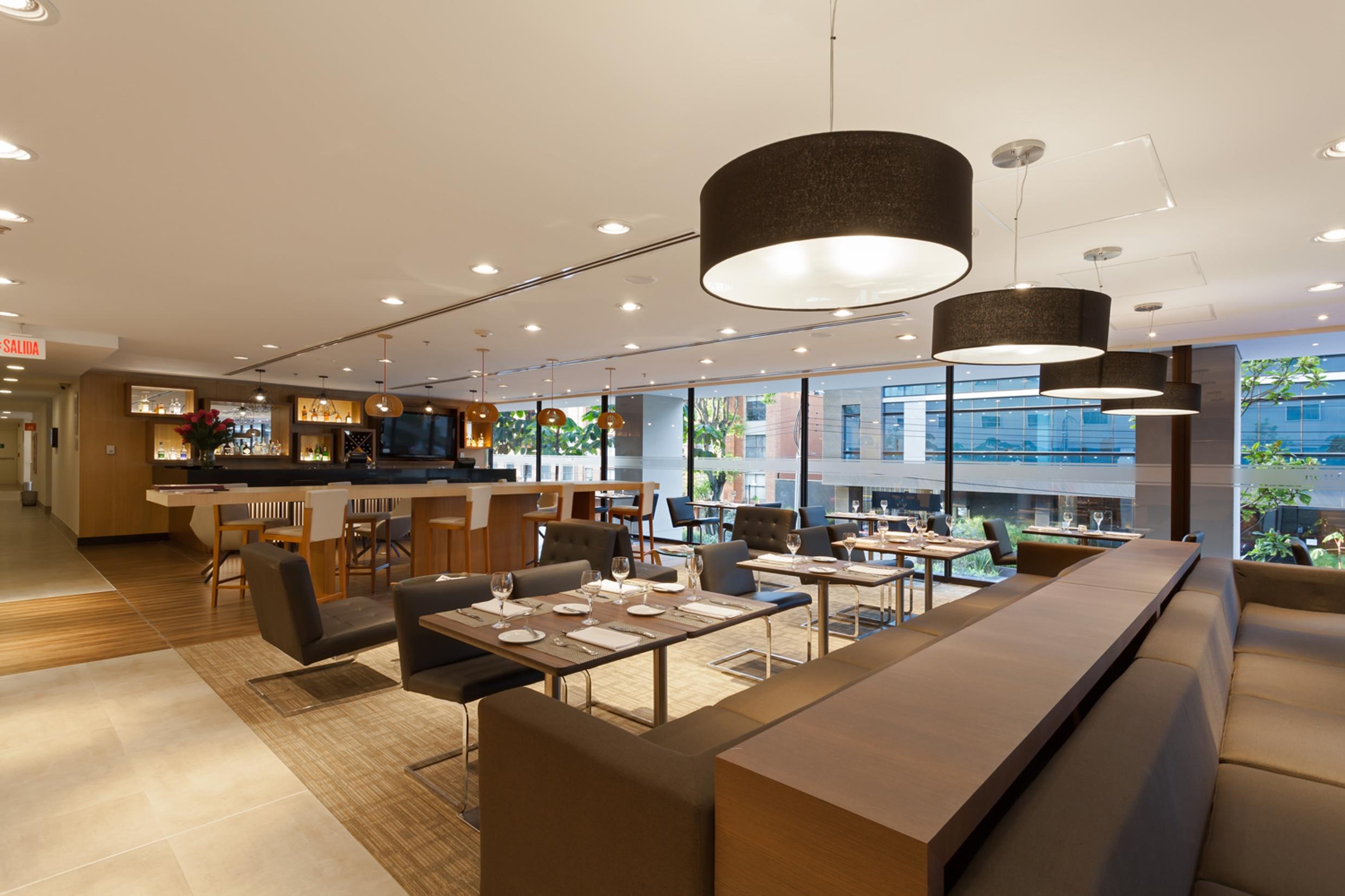 Bar/Salón Novotel Bogotá Parque 93