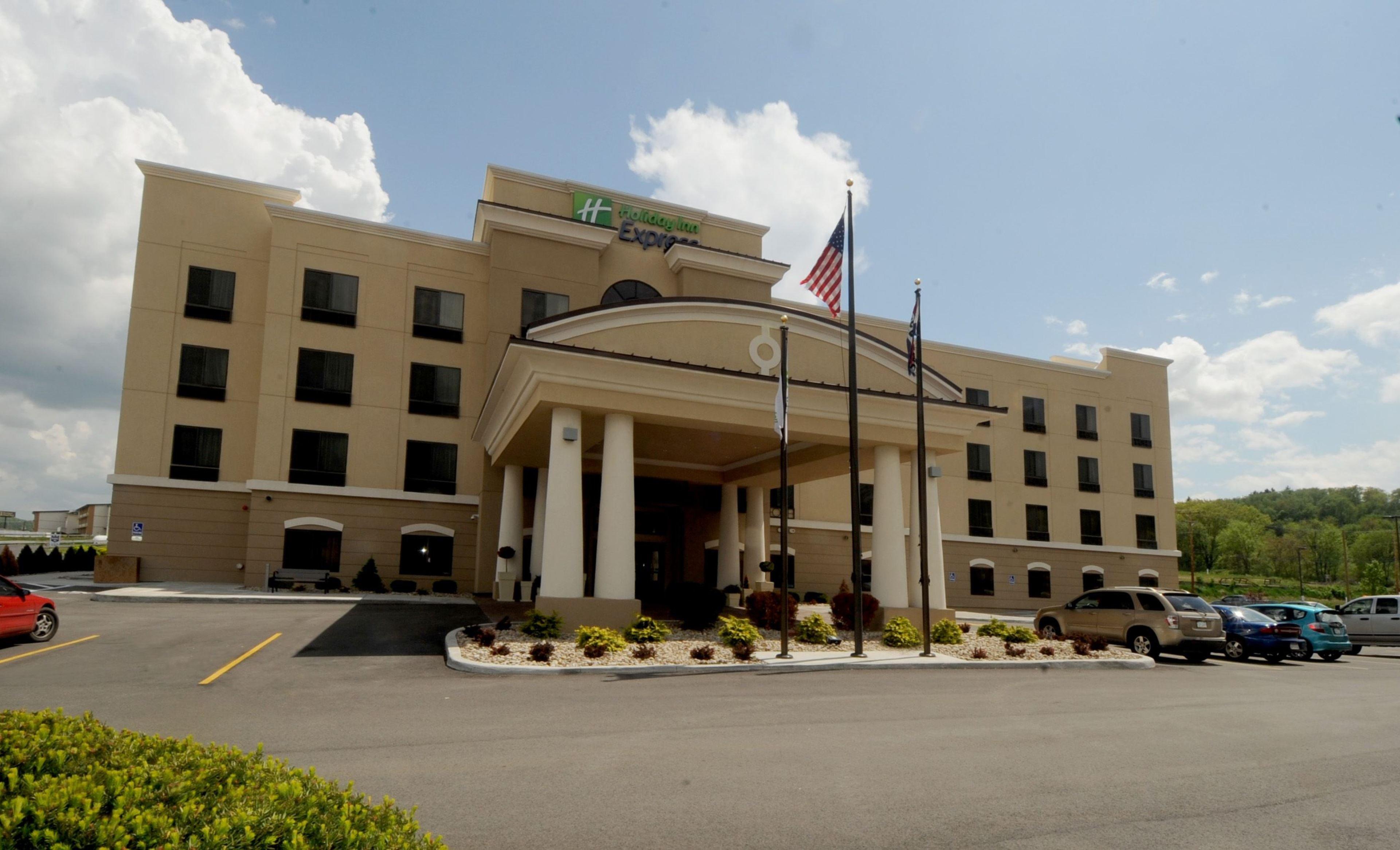 Vista Exterior Holiday Inn Express Somerset by IHG
