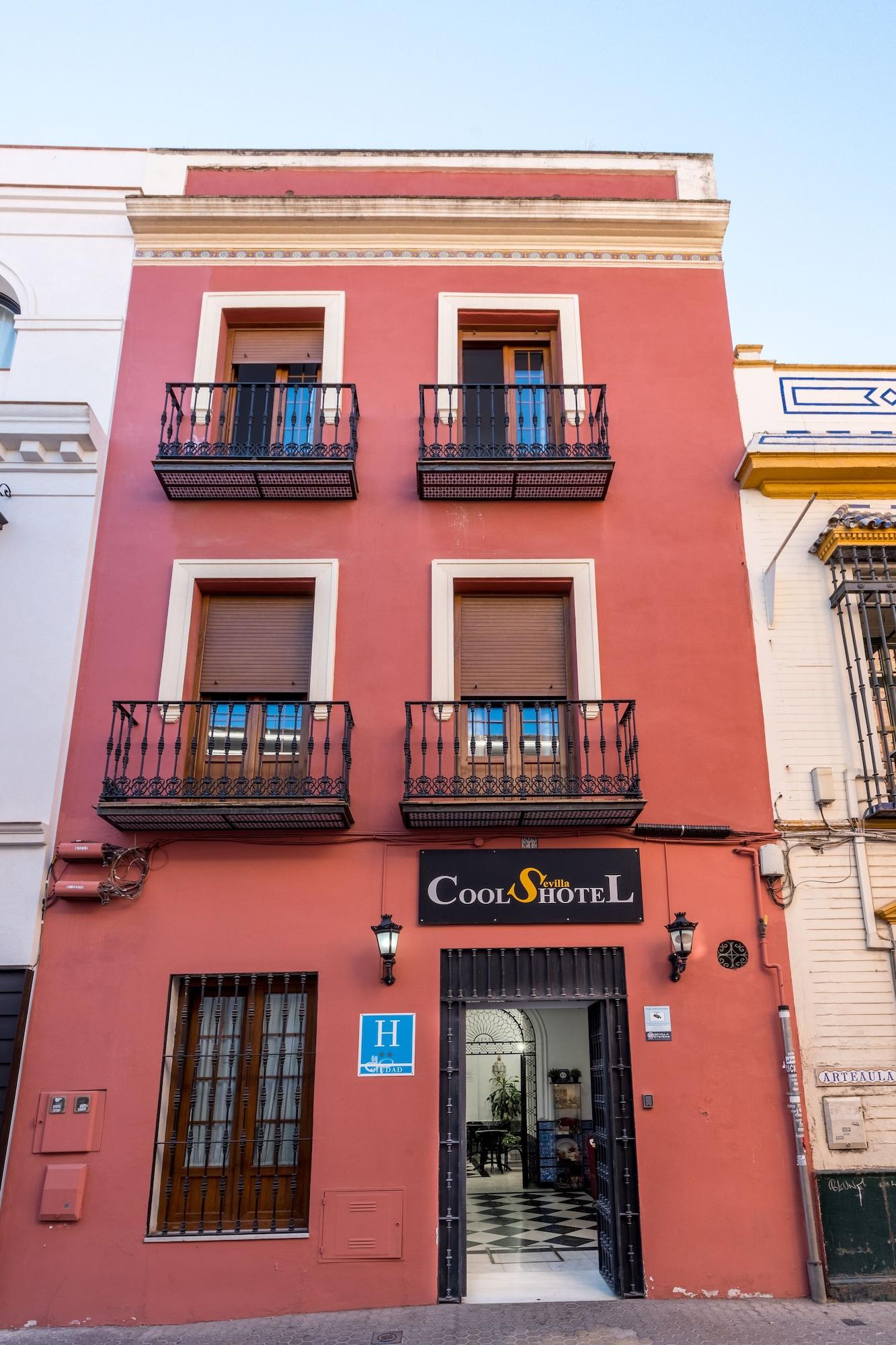 Vista Exterior Cool Sevilla Hotel