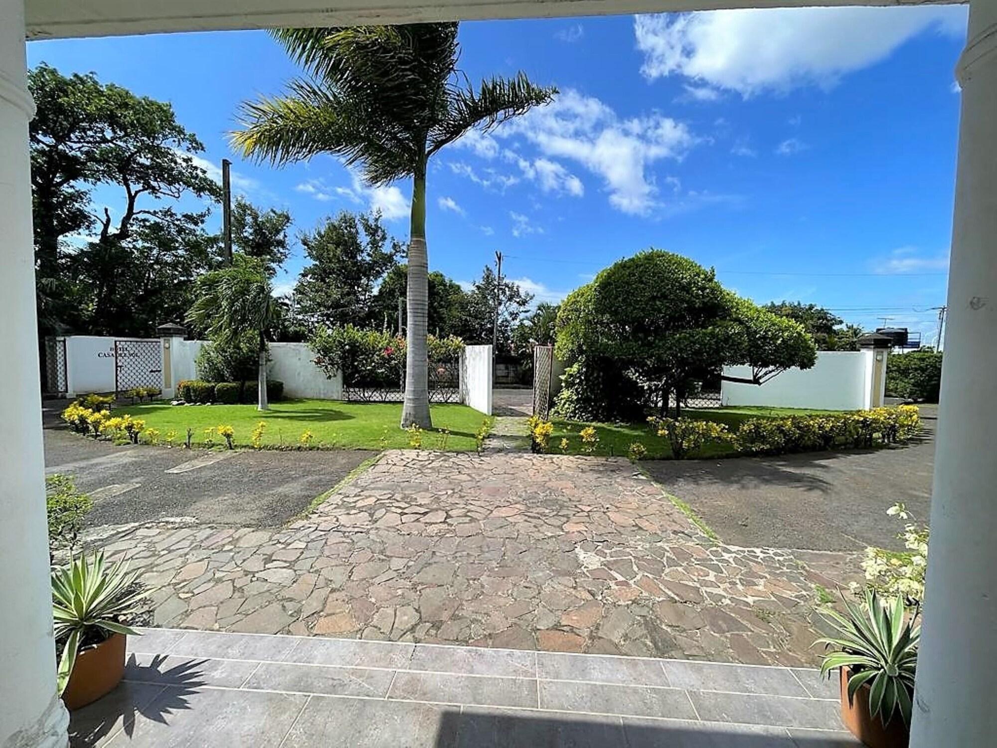 Vista Exterior Hotel Casa del Sol