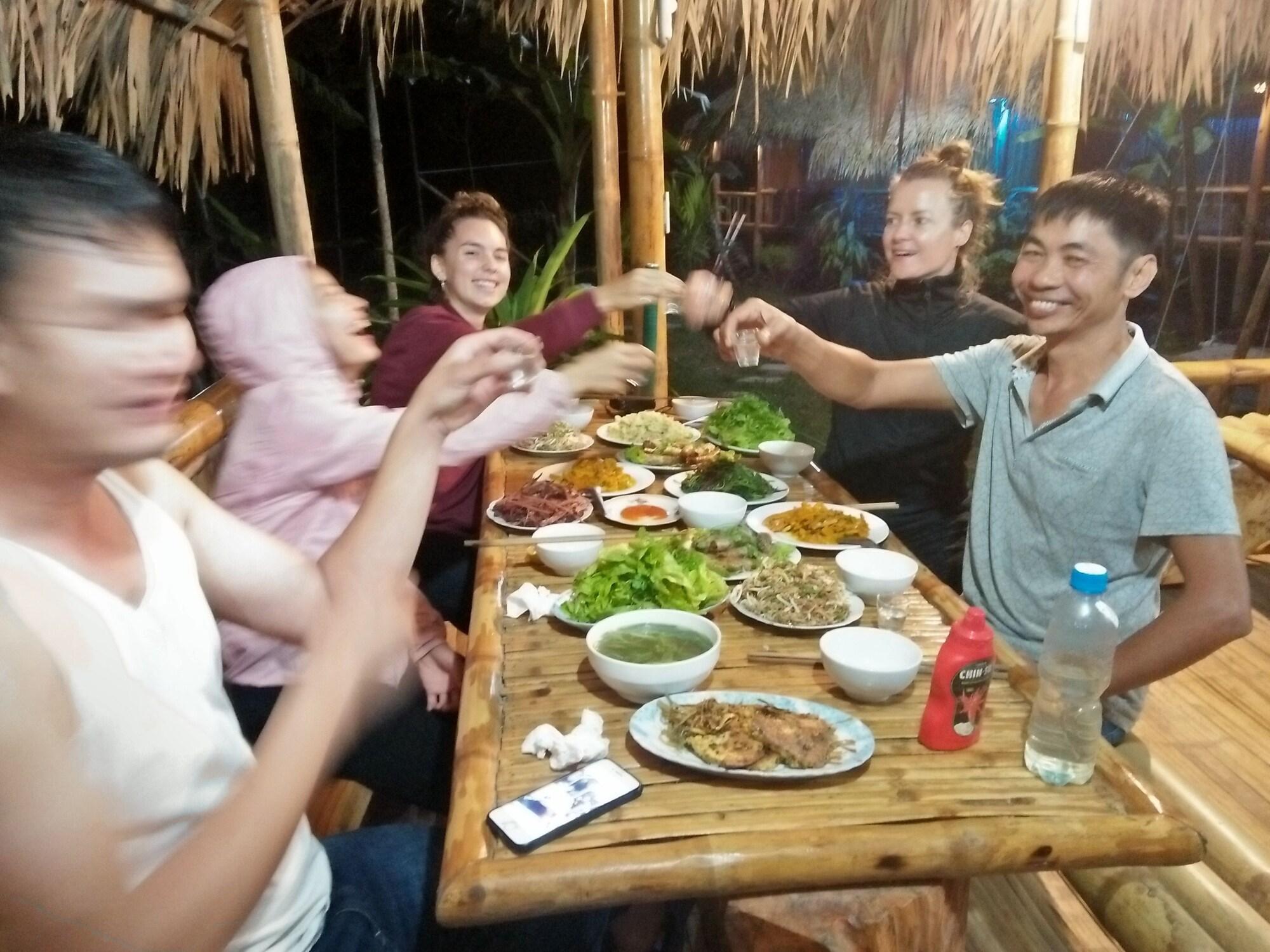 Restaurant Pu Luong Holiday