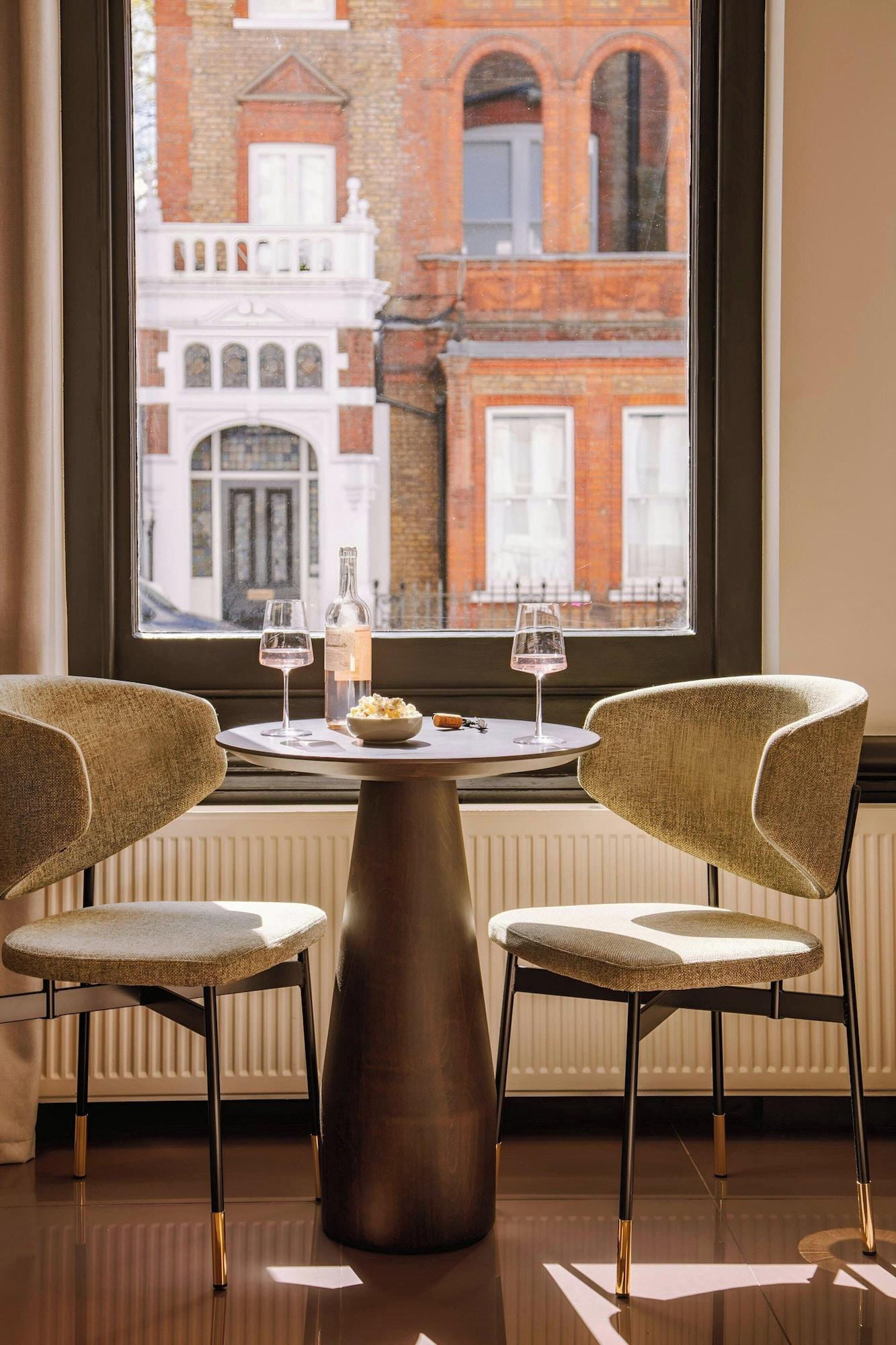 Bar/Salón The Gilbert Hotel Kensington, Sonder Hotel by Marriott Bonvoy