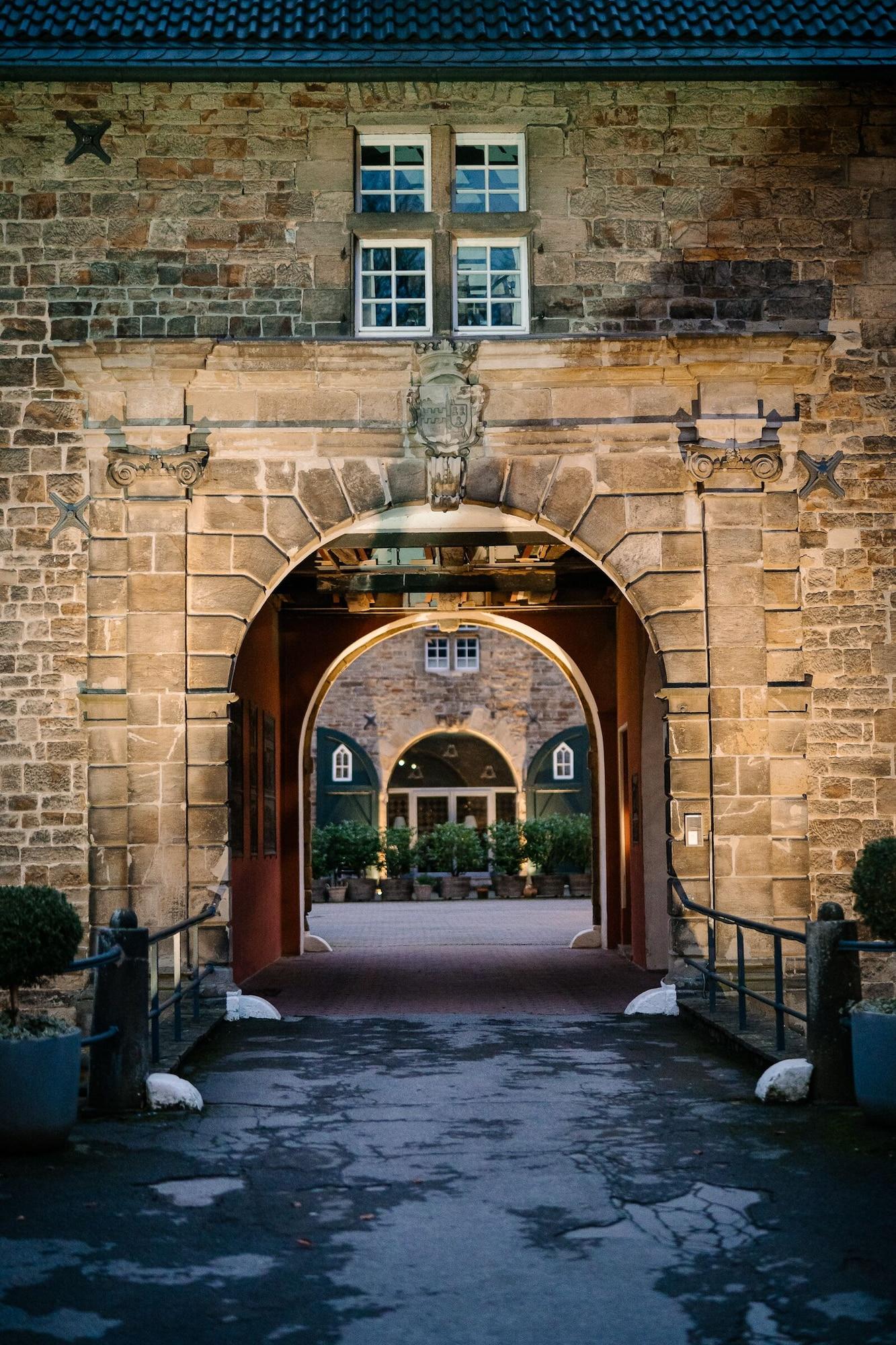 Vista Exterior Schlosshotel Hugenpoet