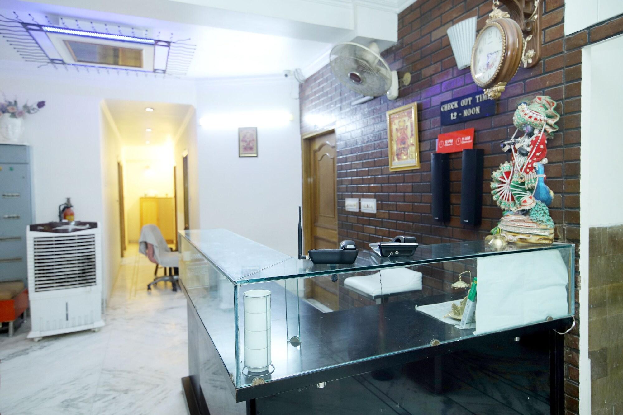 Vista Lobby OYO 41618 Hotel Regency