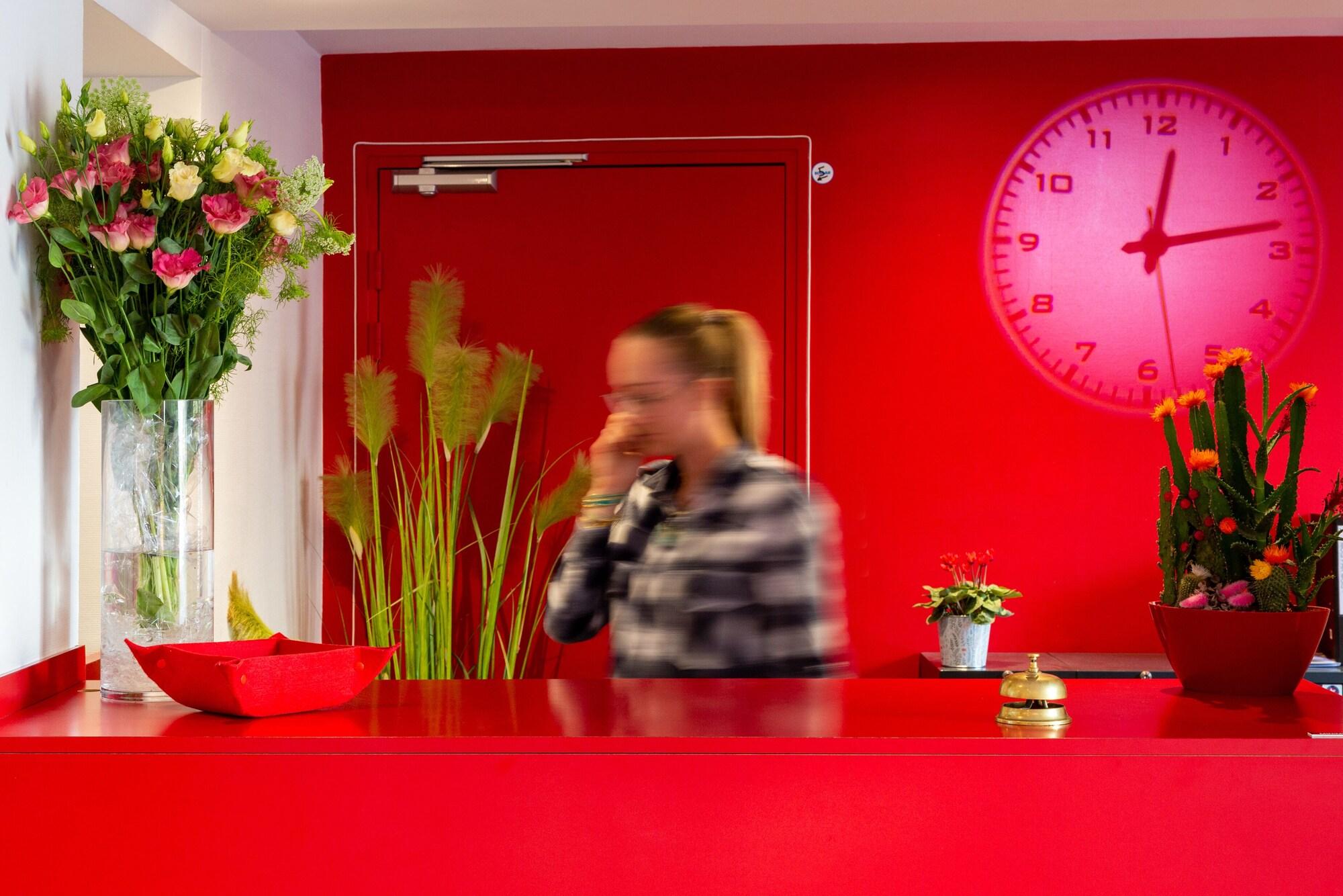Vista Lobby The Originals City, Hôtel Lecourbe, Paris Tour Eiffel