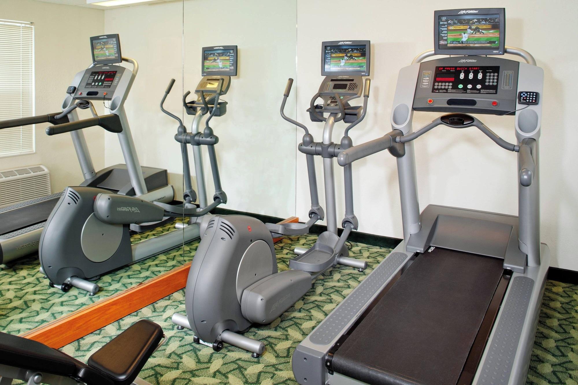 Gimnasio Towneplace Suites By Marriott Cleveland Westlake