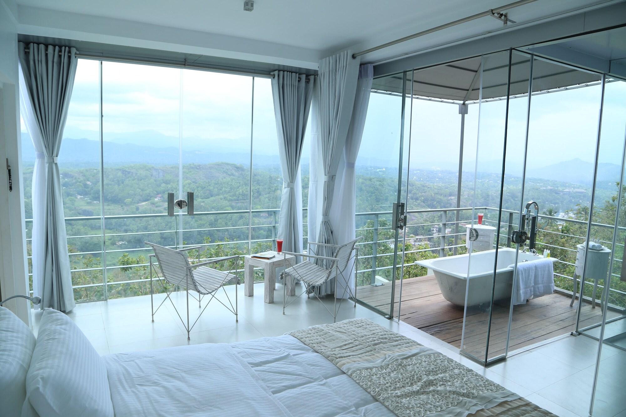 Varios Sky Pavilion