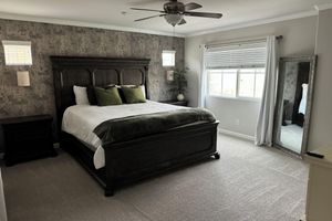 Alquiler Vacacional - Entire town home close to shopping and hospital.