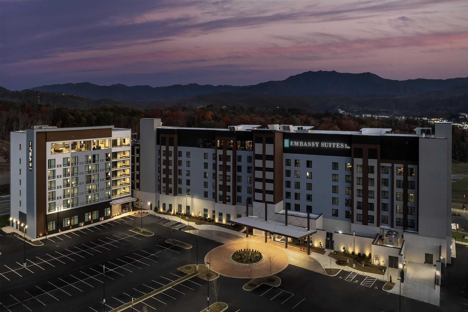 Vista Exterior Tempo By Hilton Pigeon Forge