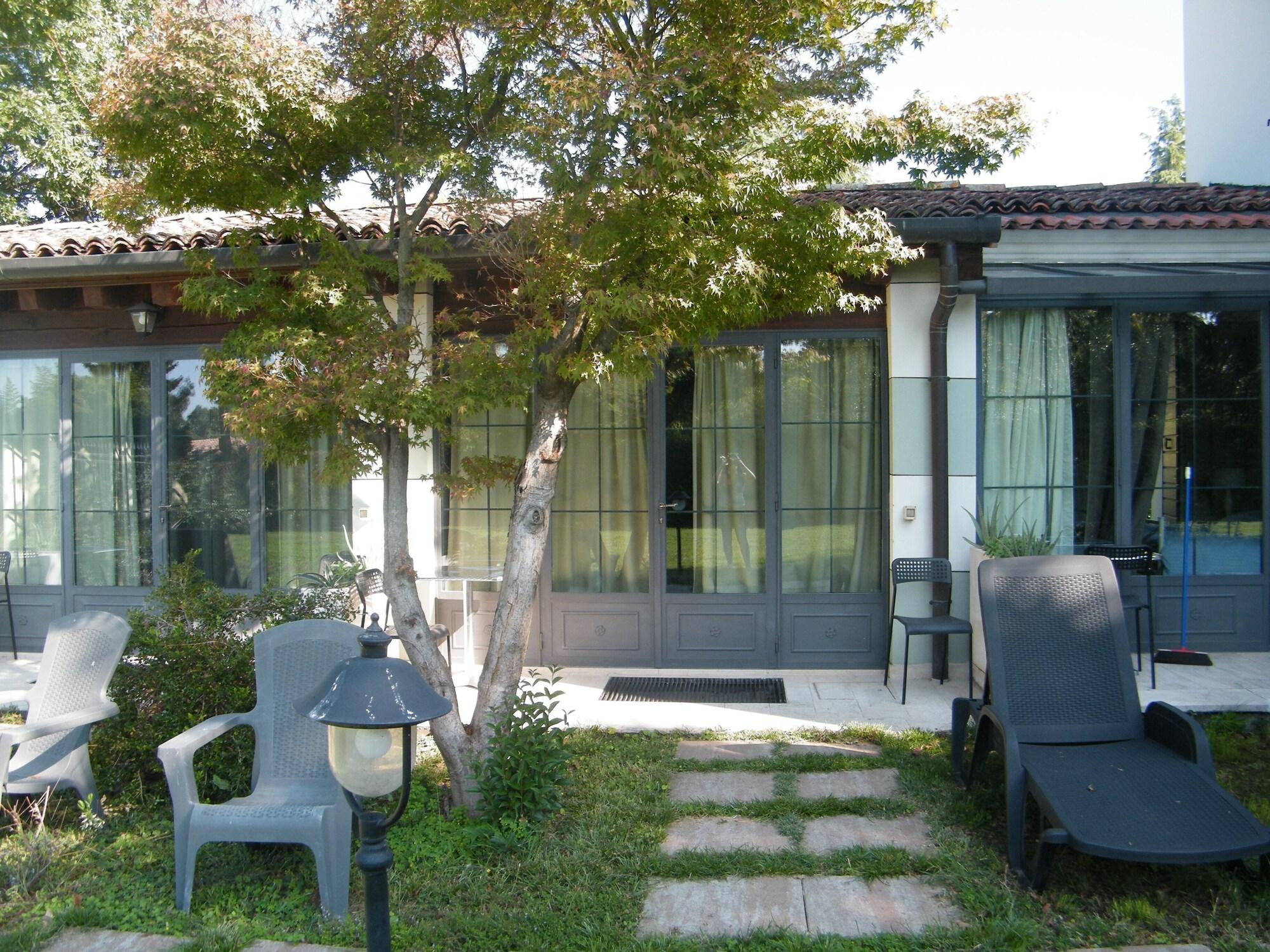 Vista Exterior Villa Franca in Franciacorta