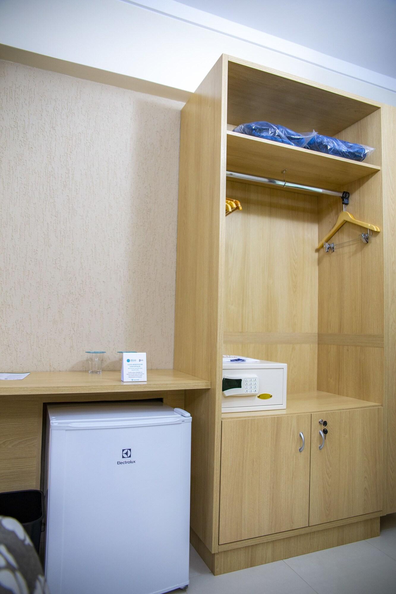 Set de Habitación Allcon House Inn Hotel AnaShopping By Perfecta Hotels