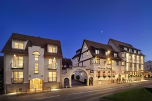 Alojamiento - Hirsch Hotel