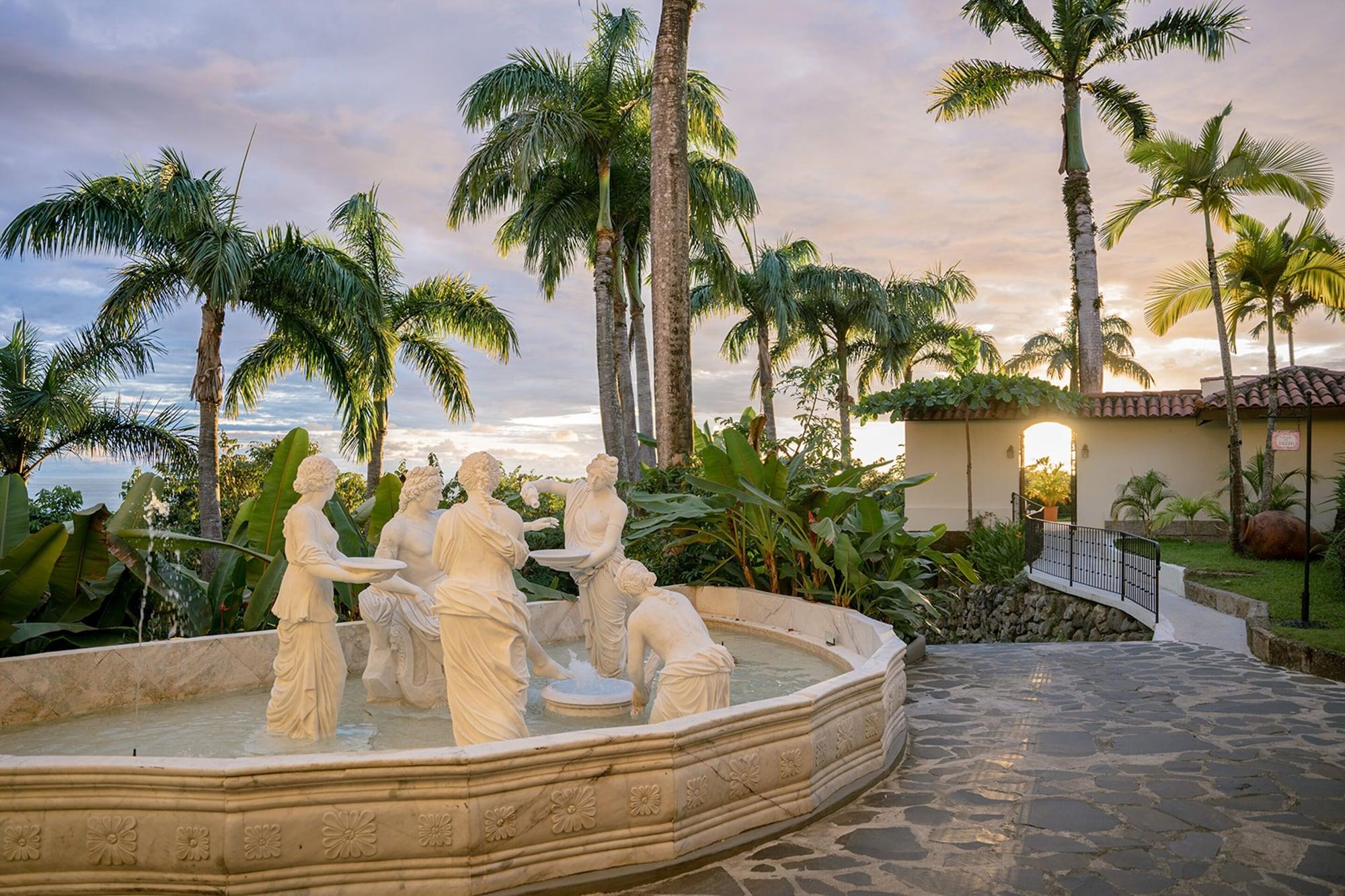 Vista Exterior Parador Nature Resort and Spa