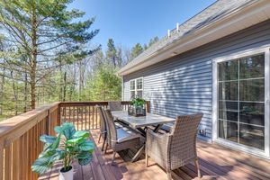 Renta temporal - Chic Wisconsin Retreat w/ Deck, Grill & Fire Pit!