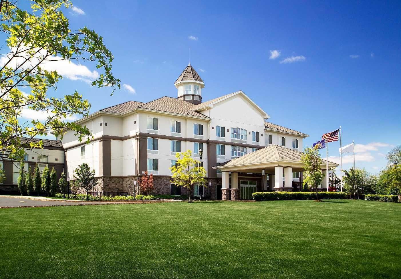 Vista Exterior DoubleTree by Hilton Hotel Nanuet