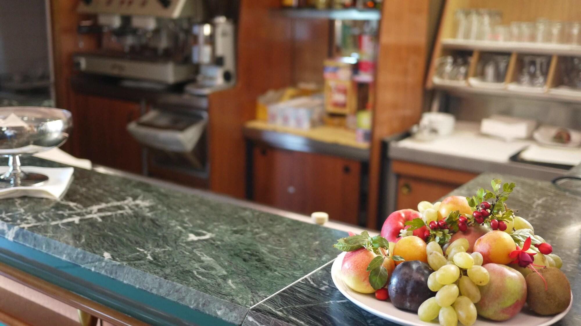 Restaurant Hotel Holidays