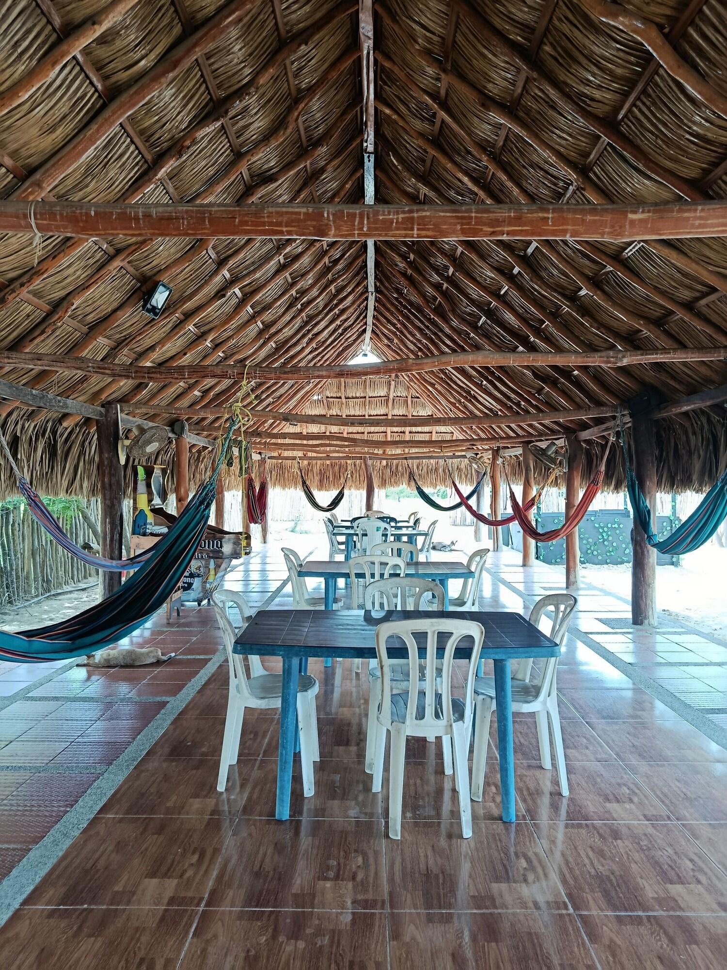 Vista Exterior Hostal CQ Camarones