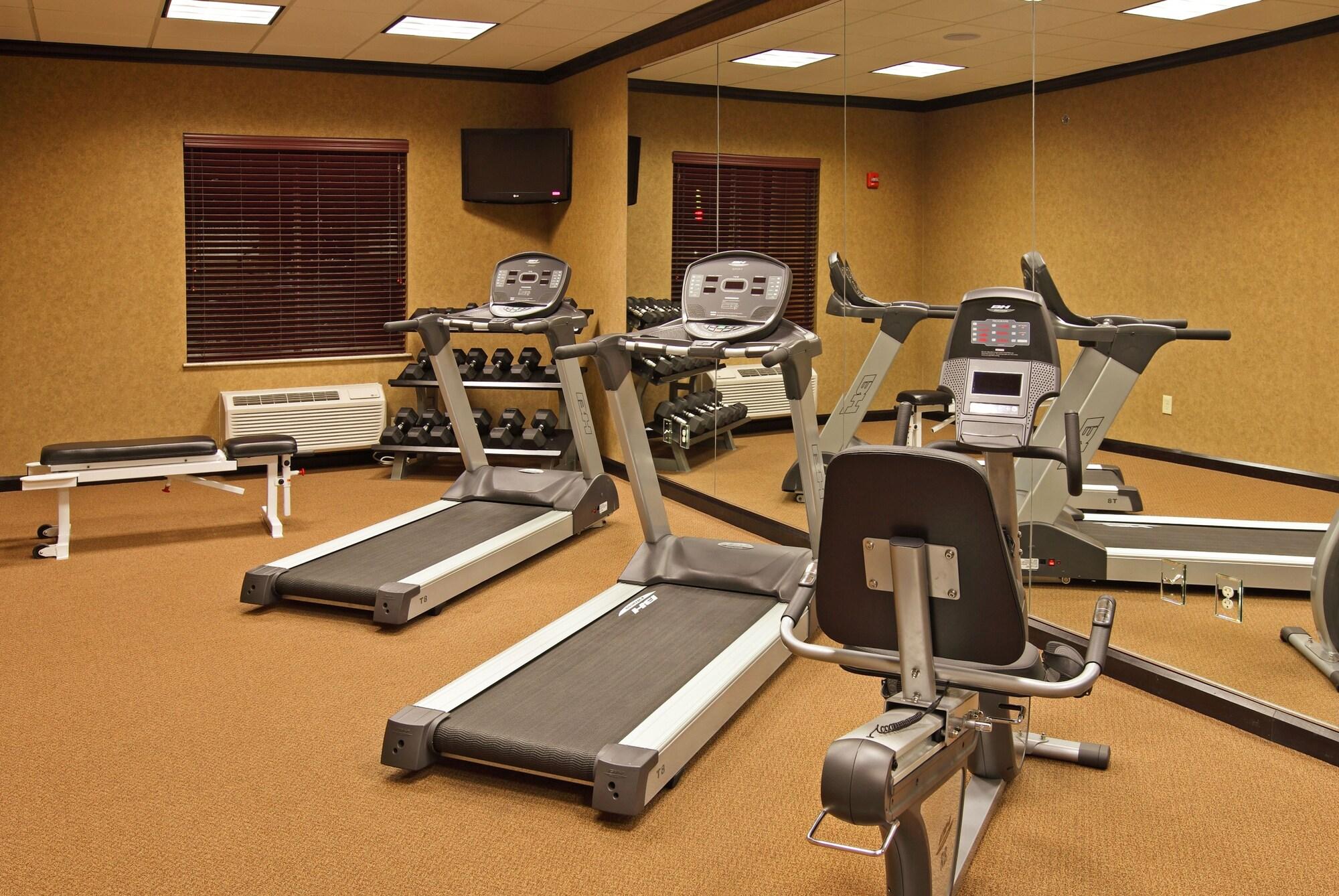 Gimnasio Holiday Inn Express Hotel & Suites Texarkana East by IHG