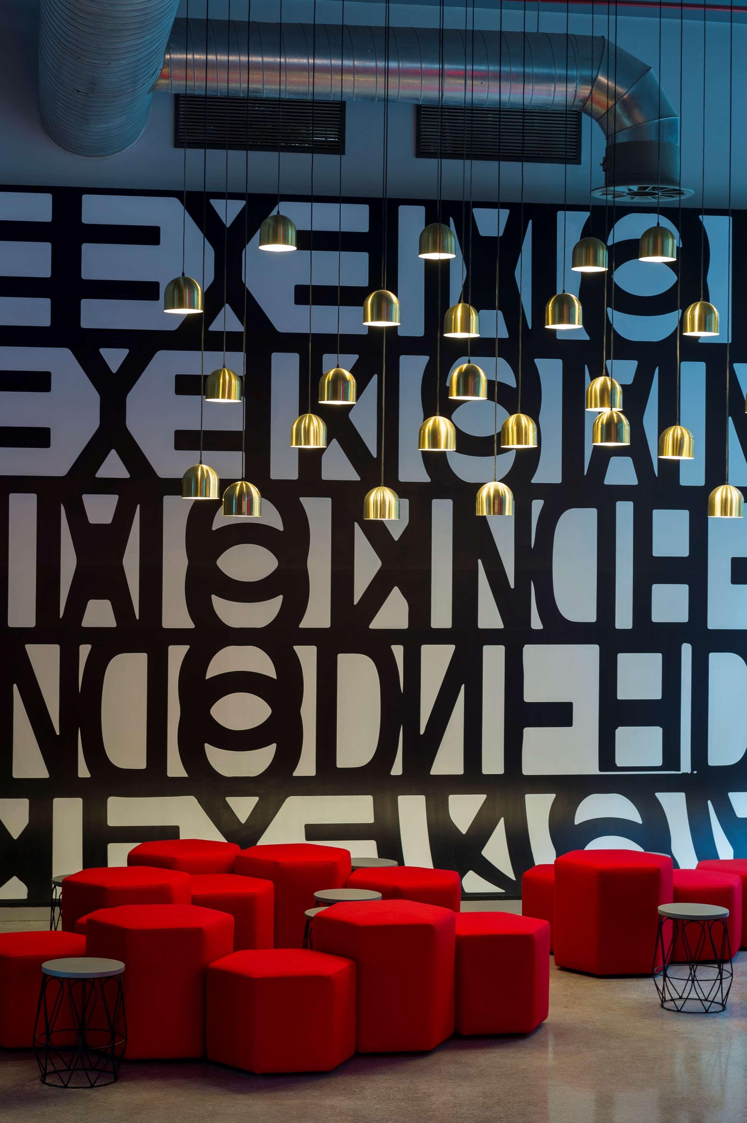 Vista Lobby Radisson RED V&A Waterfront, Cape Town