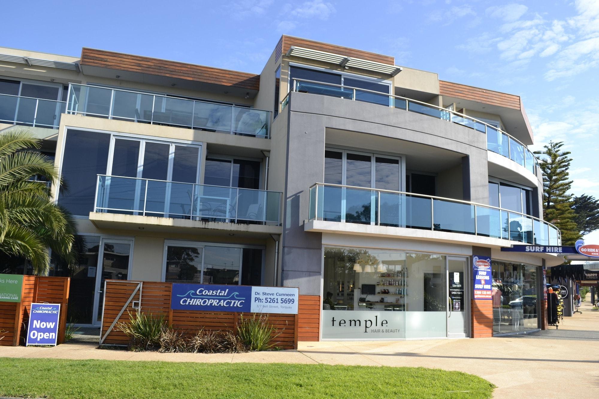 Vista Exterior 7 Bell Street Apartments