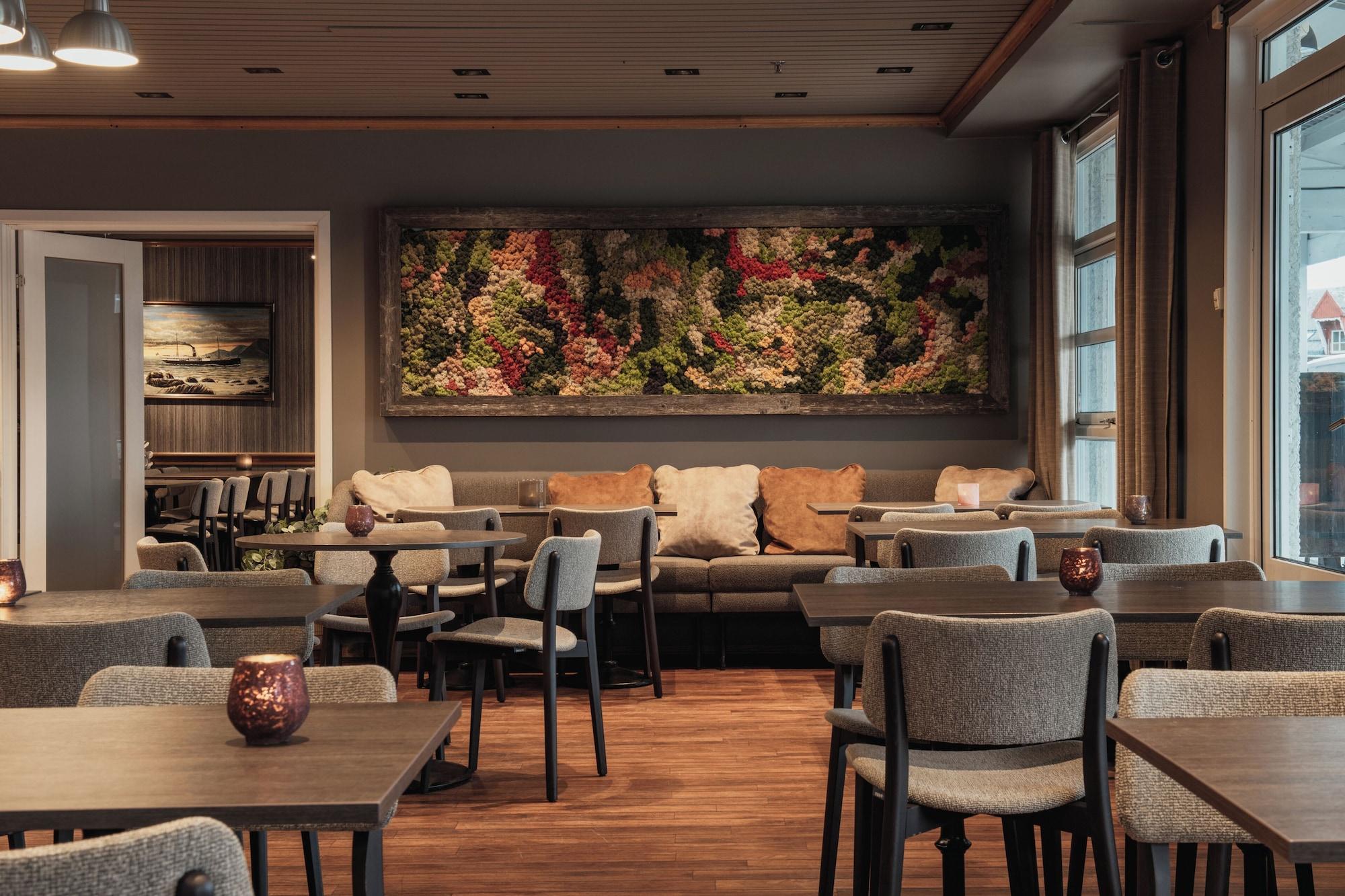 Restaurant Home Hotel With