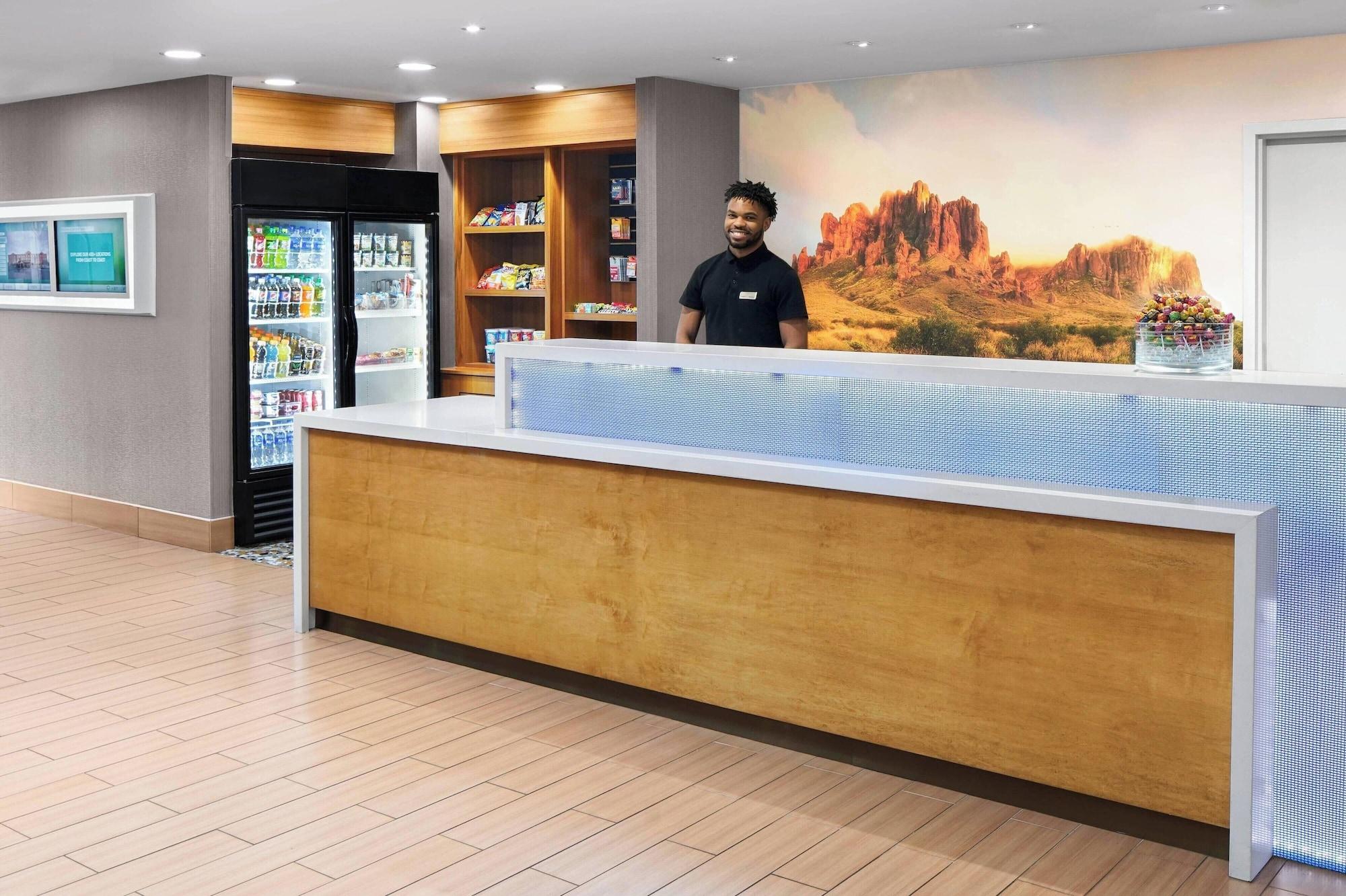 Vista Lobby SpringHill Suites Scottsdale North