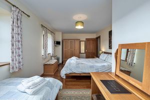 Alquiler Vacacional - Cottage by Cardigan Bay With Hot Tub
