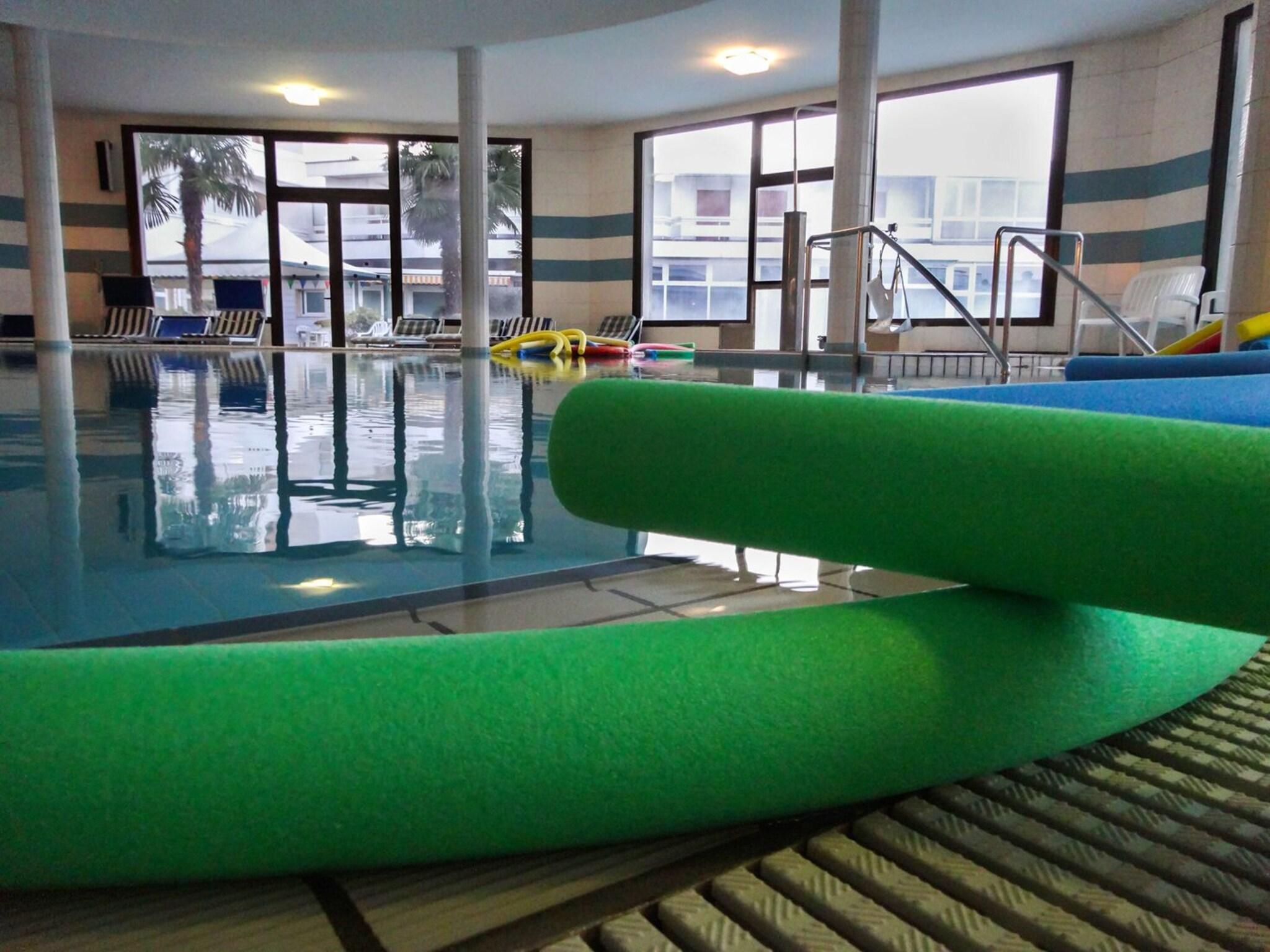 Vista Piscina Hotel Terme Marconi