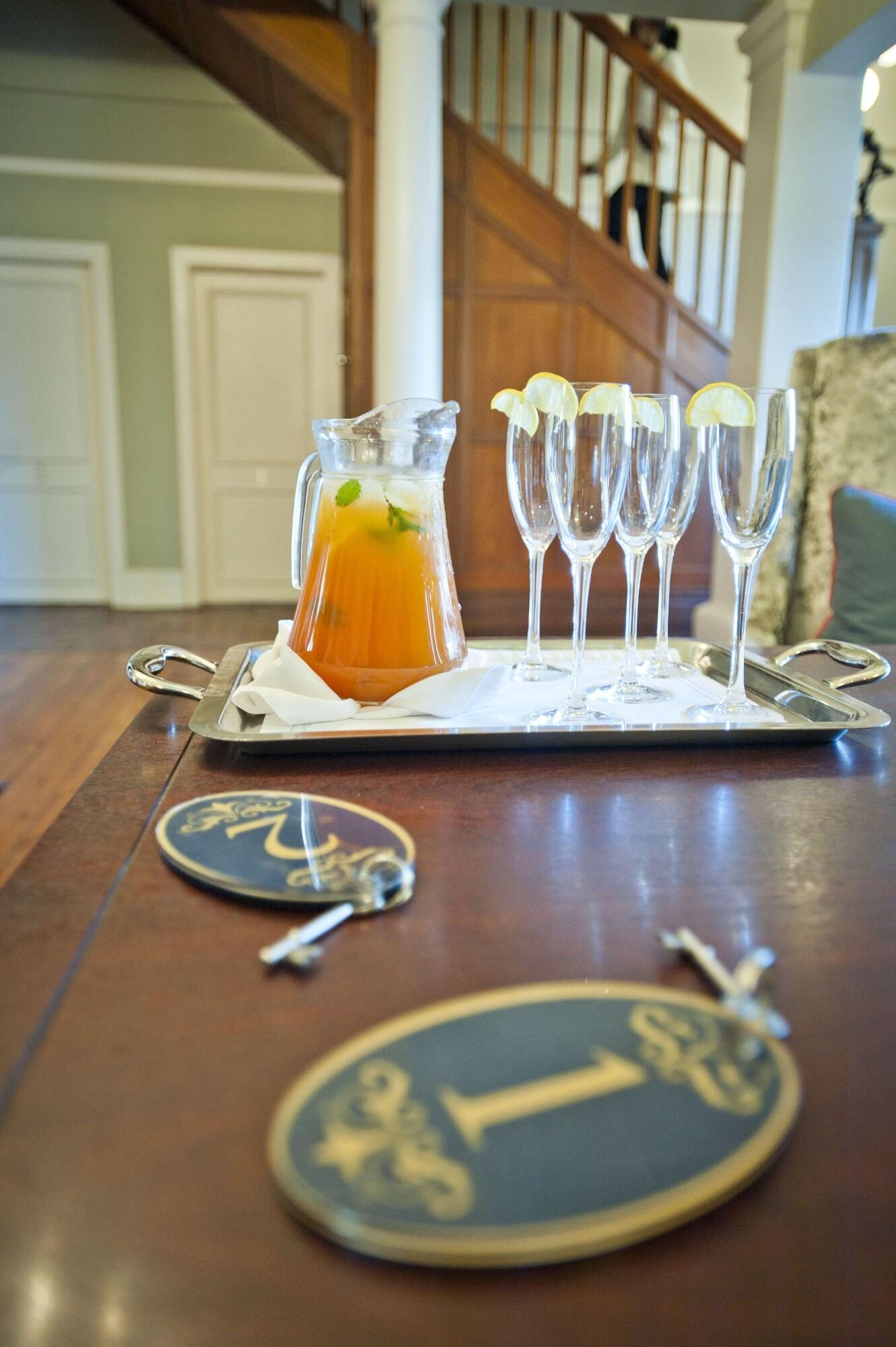 Vista Lobby The Saint James on Venice Luxury Guest House