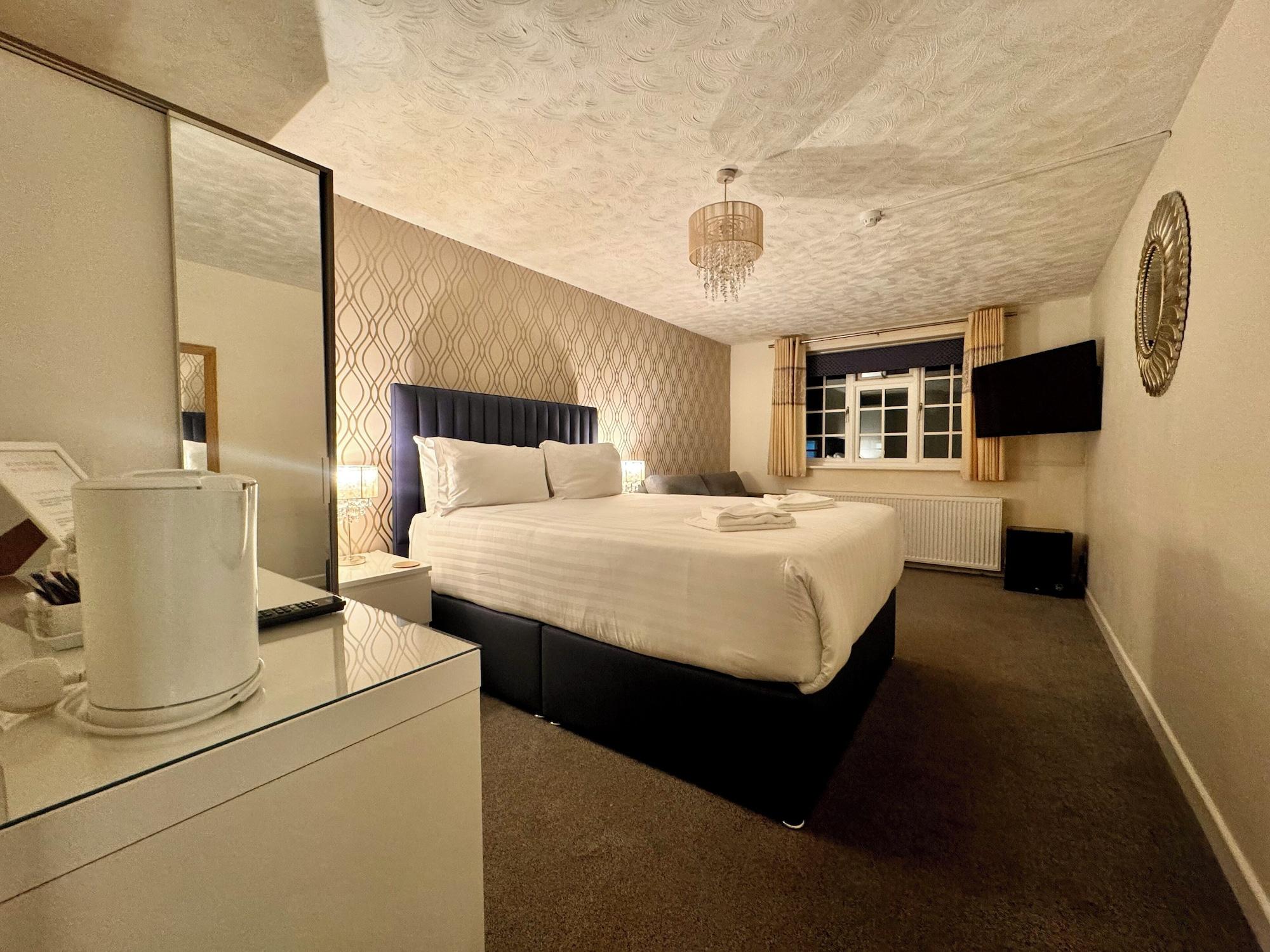 Varios Marina Court Hotel