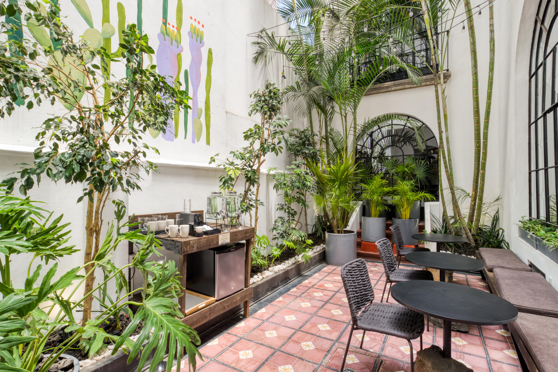Varios Santa Casa by Tasman