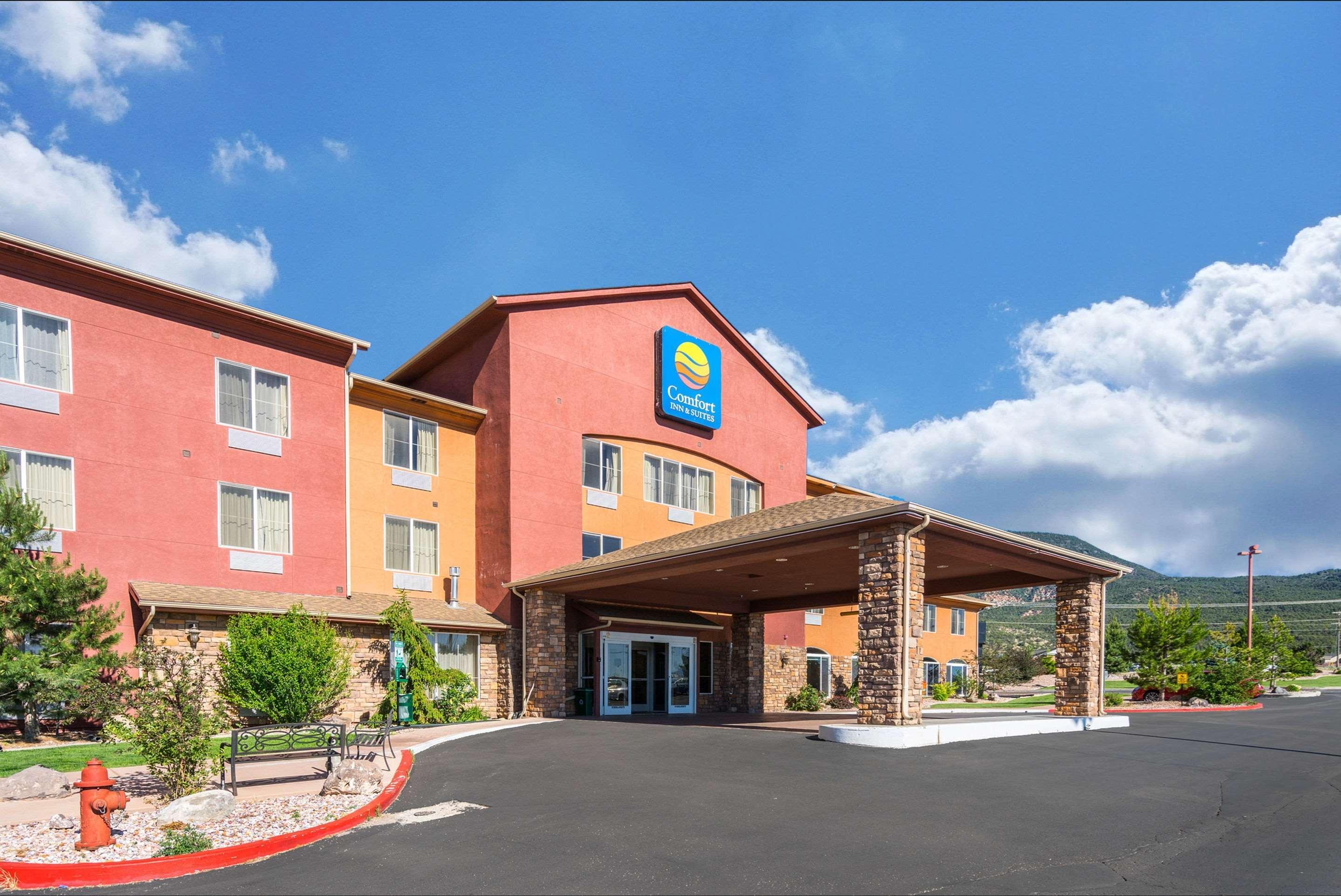 Vista Exterior Comfort Inn & Suites Cedar City South