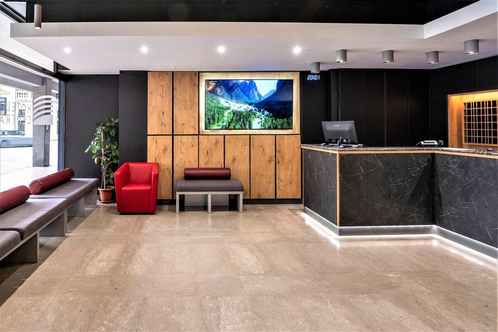 Vista Lobby Hotel Centrale